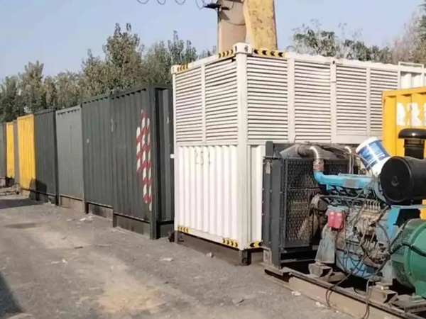 文罗镇200KW柴油发电机机组每小时油耗是多少?